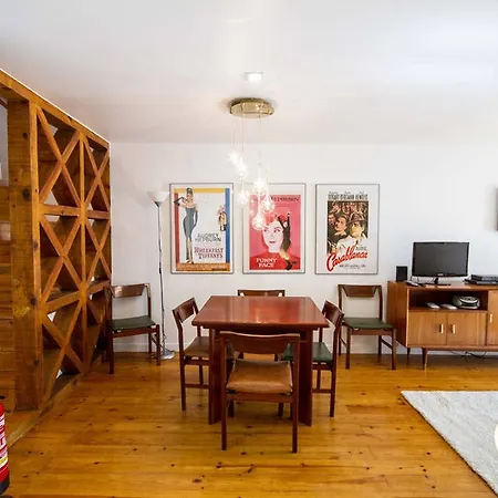 Appartamento Vintage Chic With Terrace Garden & Air Con Lisbona
